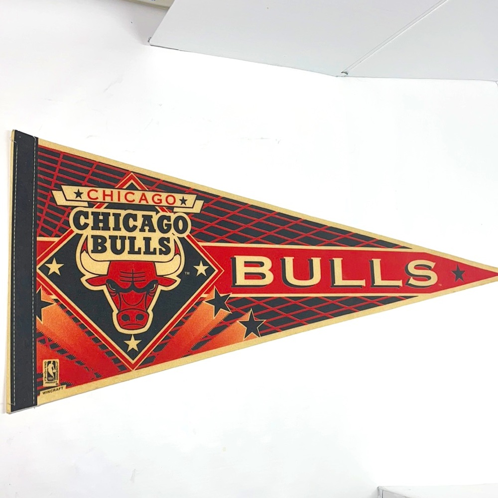 VINTAGE 1996 Chicago Bulls Pennant
